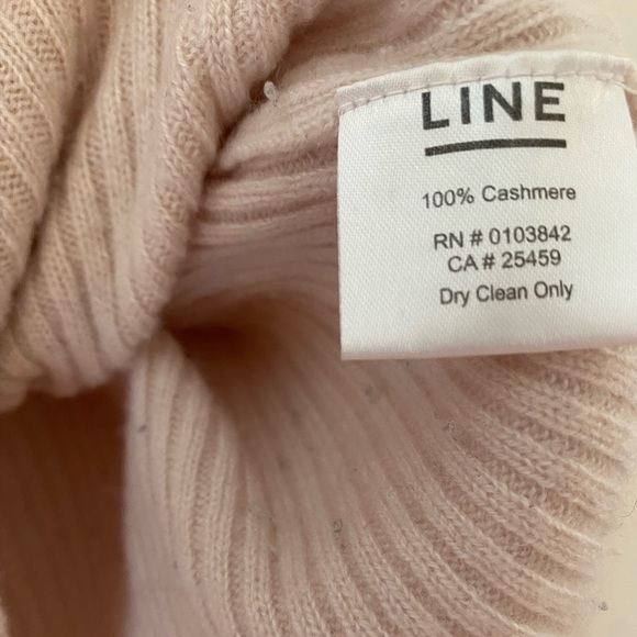 Cashmere Light Pink Lightweight Sweater - Picture 5 of 6